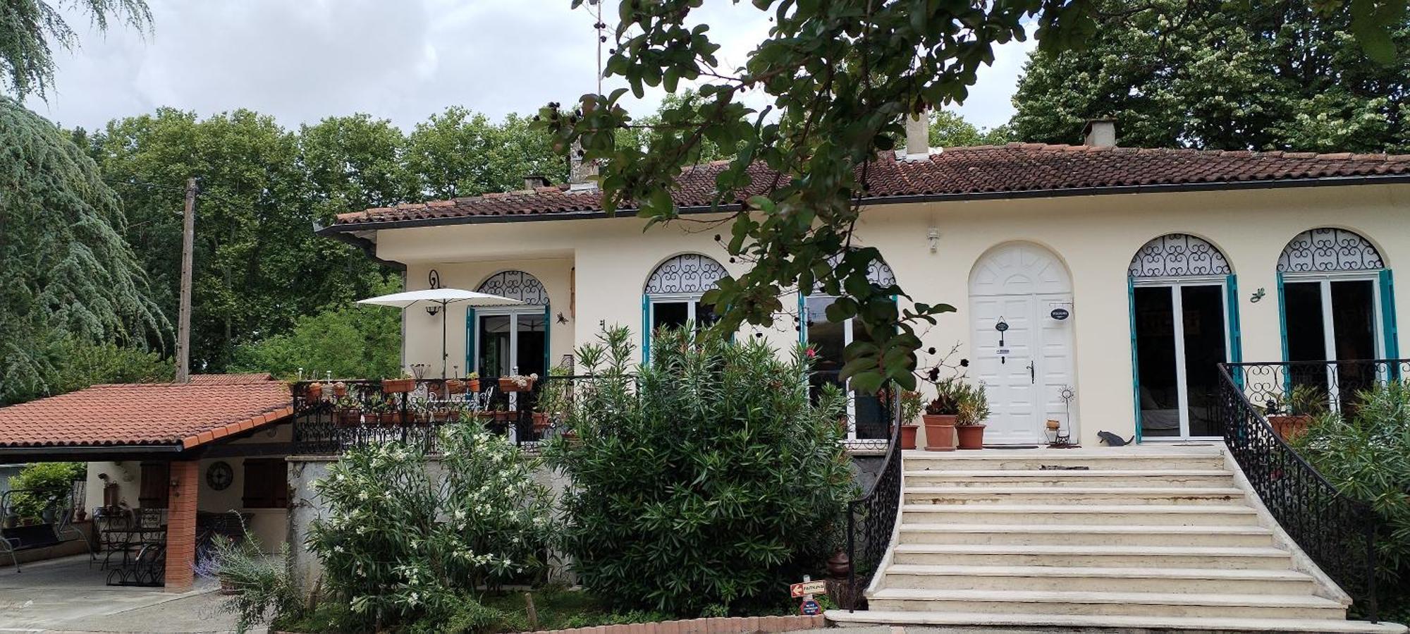 La Casanat Bed and Breakfast Montgiscard Exteriör bild